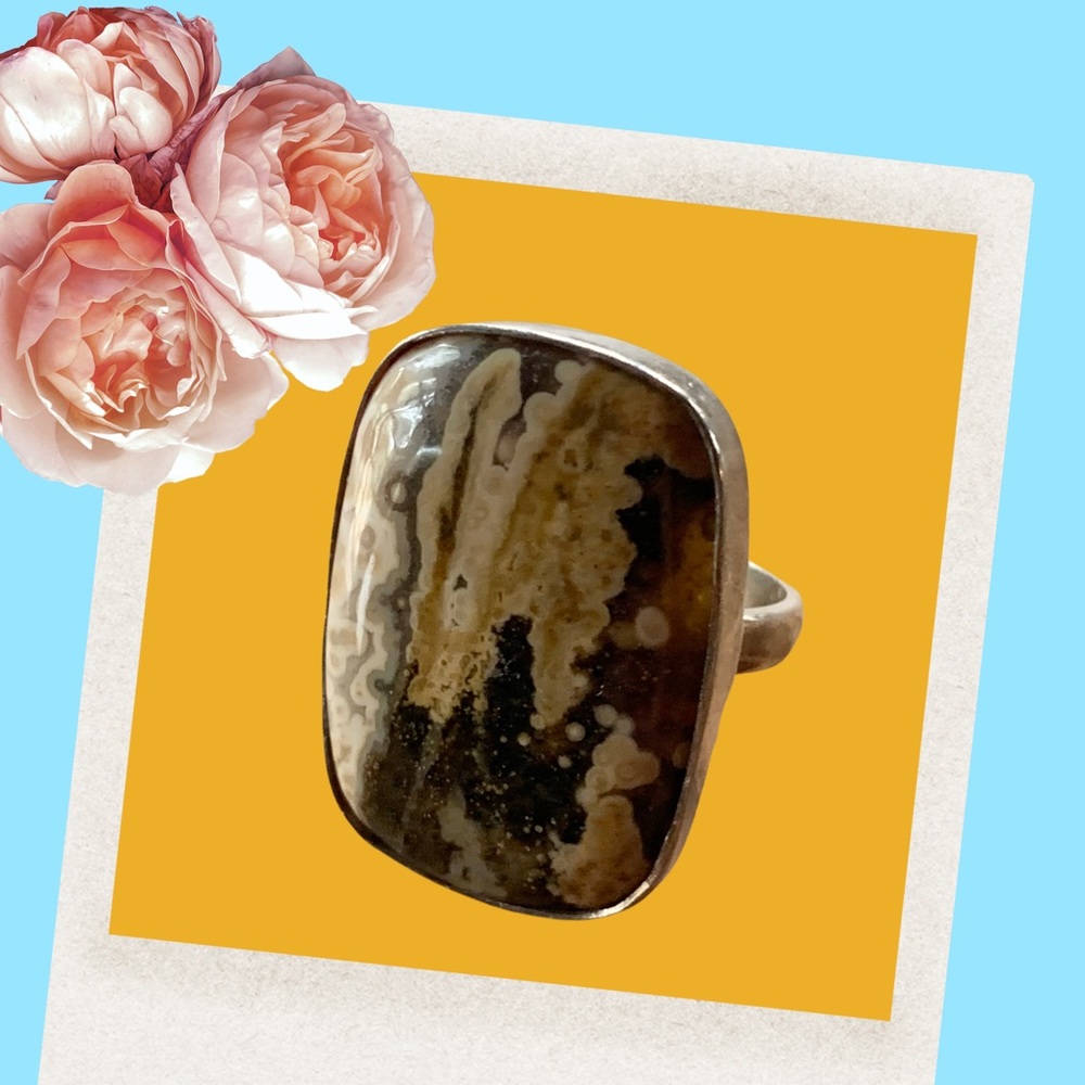 ✨ RING ✨ Beautiful stone ring ✨